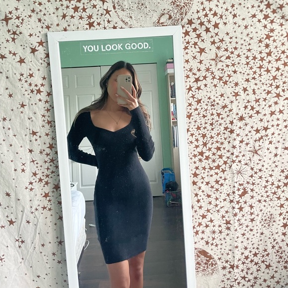 Abercrombie Knit Sweater Dress - Picture 2 of 3